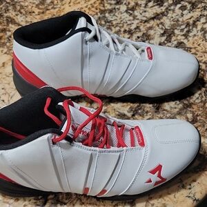 RARE VINTAGE STARBURY II Stephon Marbury Sz 12 White Red Black